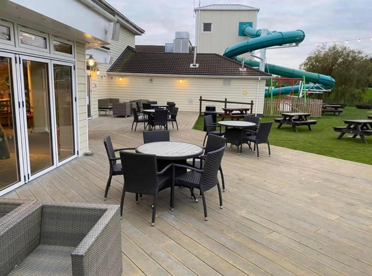 Private Rented Caravan Situated At Southview Holiday Park Winthorpe  Exteriör bild